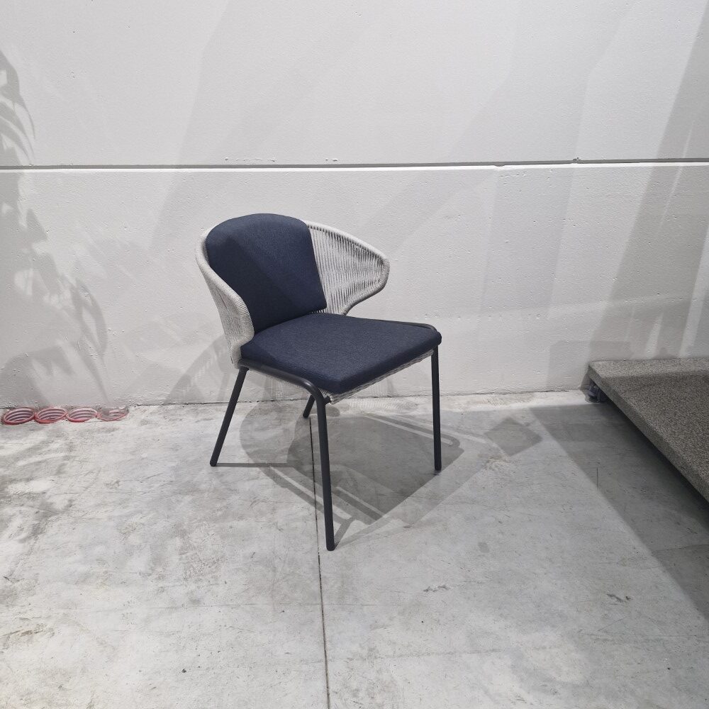 Radoc Dining Chair van Manutti