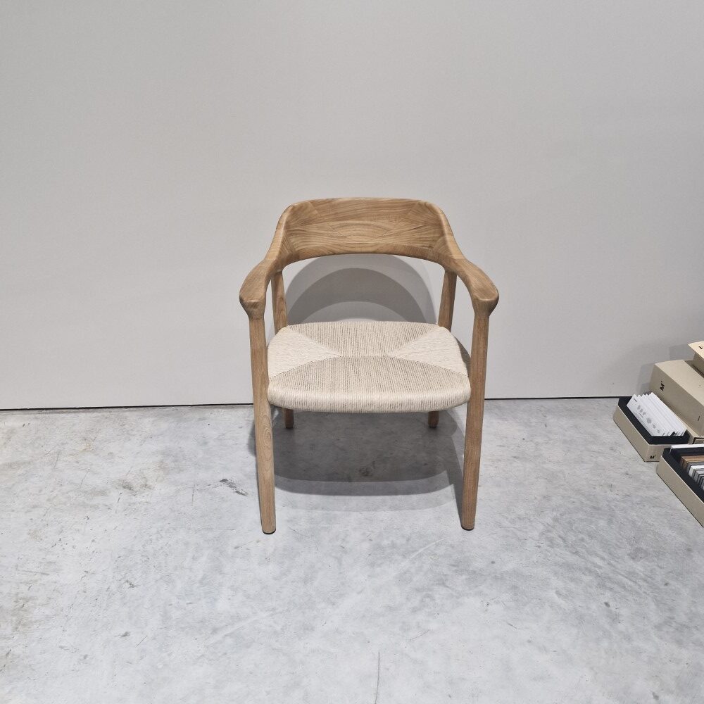 Yiko Dining Chair - Manutti - Stephane Dewinter