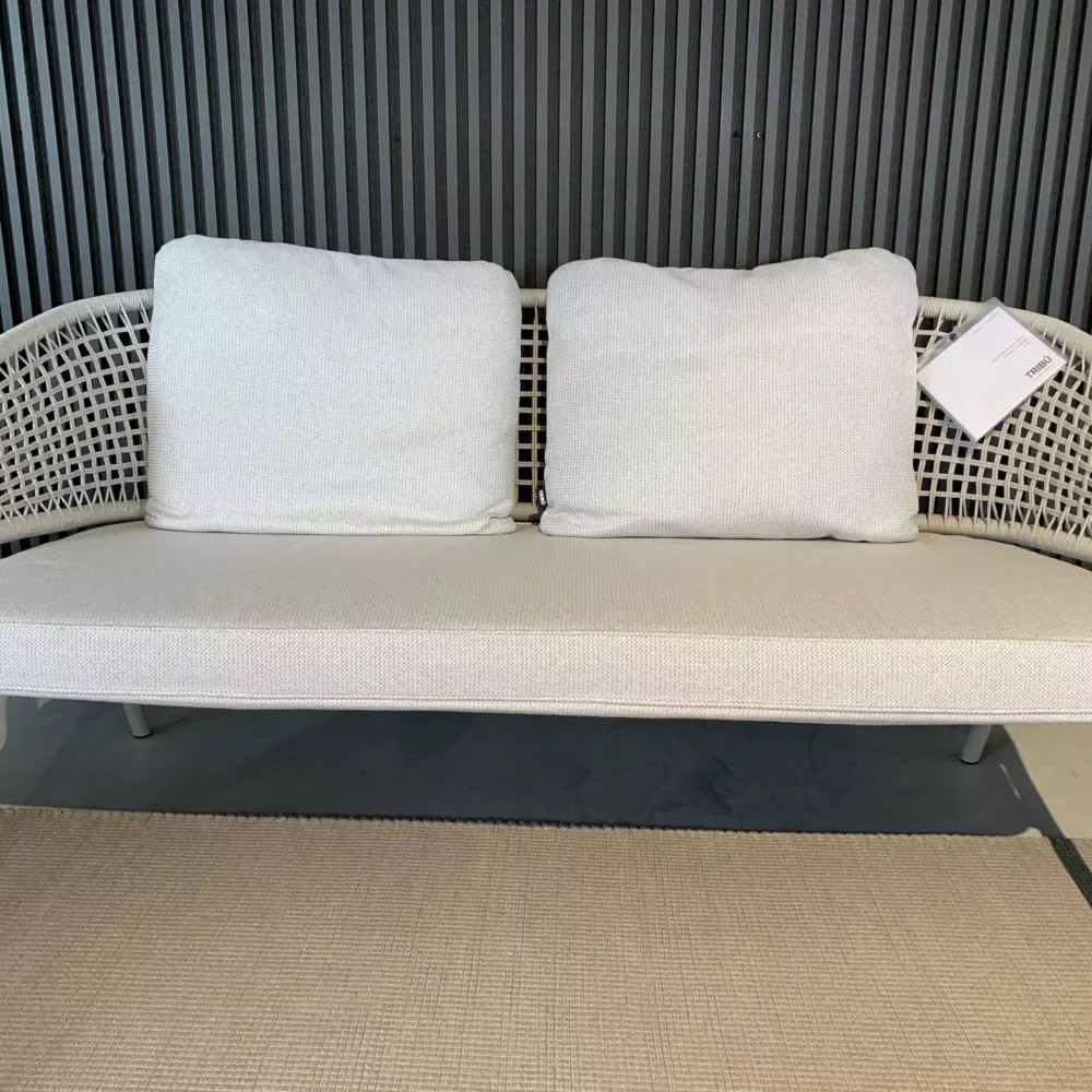 Ctr 2 Seater Sofa – Toonzaalmodel van Tribù