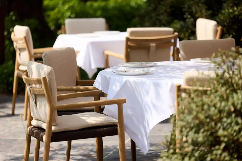 Florence Armchair van Betaco