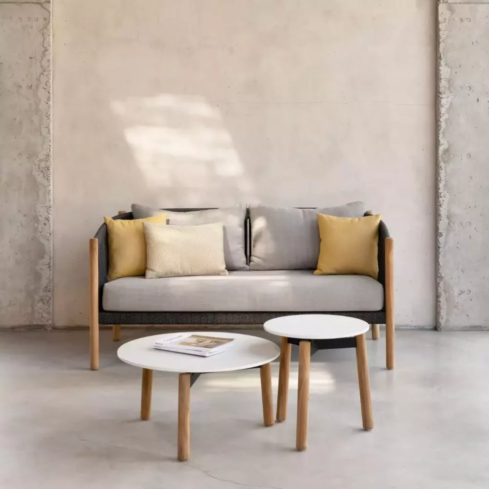 Lento Lounge Sofa 2.5s