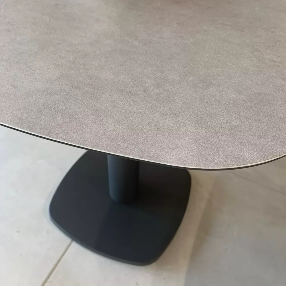 Manolo Eettafel 75 X 75 Cm Terre – Toonzaalmodel van Taste 4SO