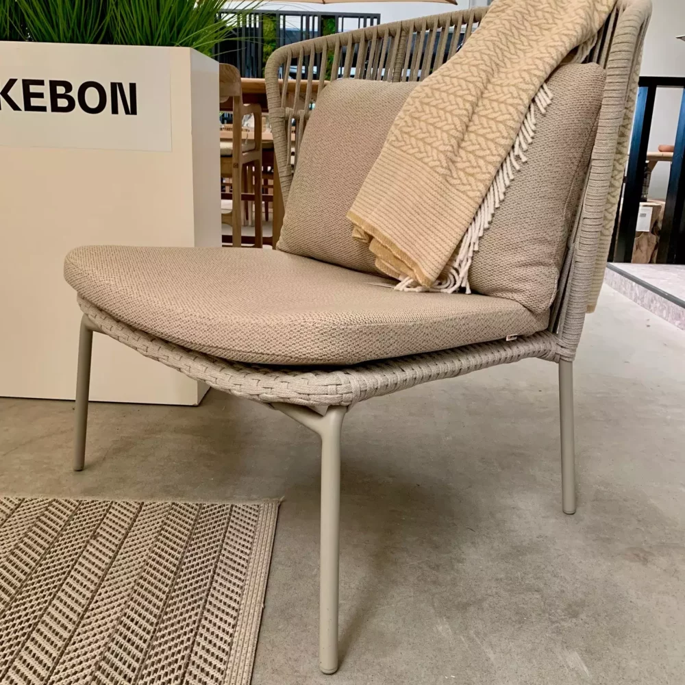 Lima Deepseating High Back – Toonzaalmodel van Jati Kebon