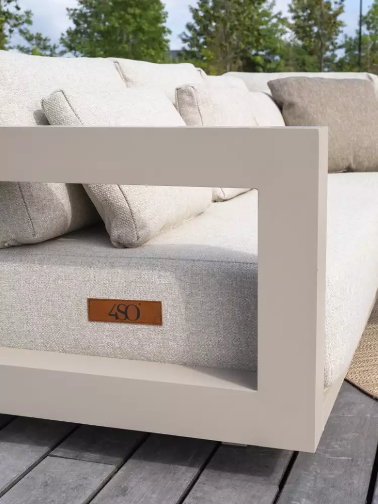 Metropolitan Living Chair van 4 Seasons Outdoor