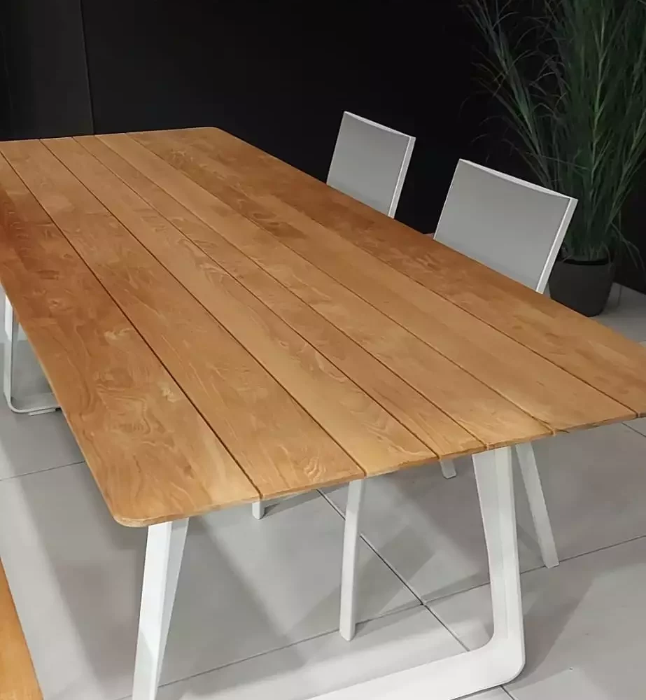 Set Elko Tafel 240x90cm En Elko Bank 240x36cm – Toonzaalmodel van Jati Kebon