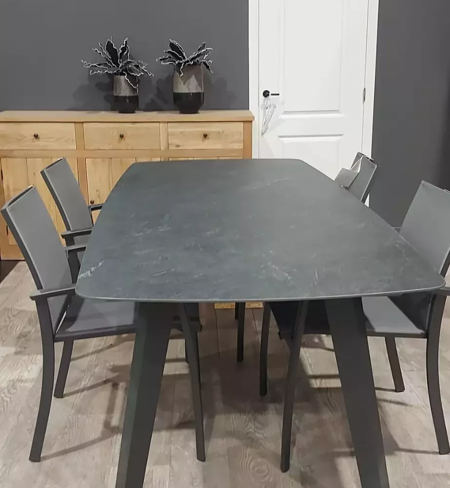 Ritz Tafel 240x110cm – Toonzaalmodel van Jati Kebon